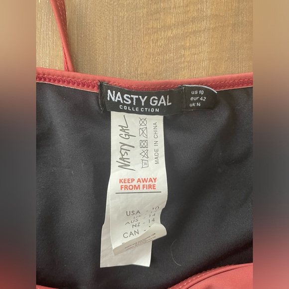 Nasty Gal String Bikini Set in Rust Size 10 - Picture 2 of 7